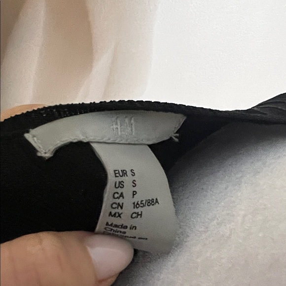 H&M | Women’s Size S Elegant Black Long Sleeve Midi Dress - Picture 2 of 9